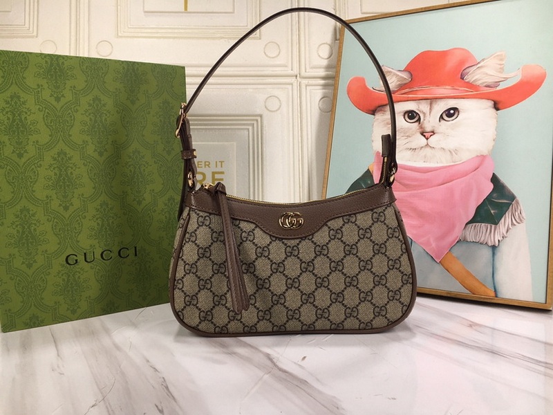 Gucci Handbags 75